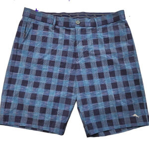 Tommy Bahama mens Tech and Caicos Island Zone shorts
